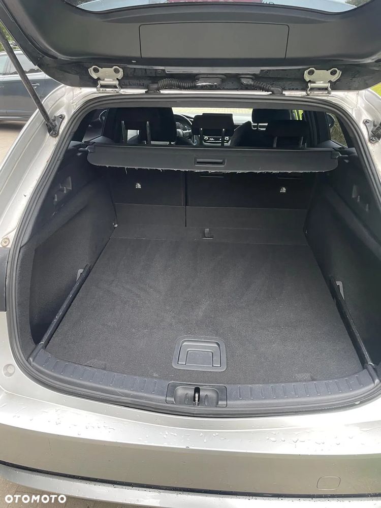 Toyota Corolla 1.8 Hybrid Comfort - 13