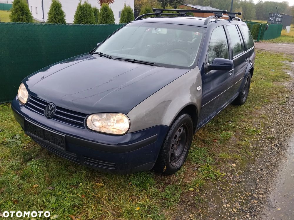 Volkswagen Golf - 4