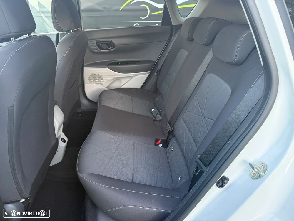 Hyundai Bayon 1.0 T-GDI 48V-Hybrid Intro - 18