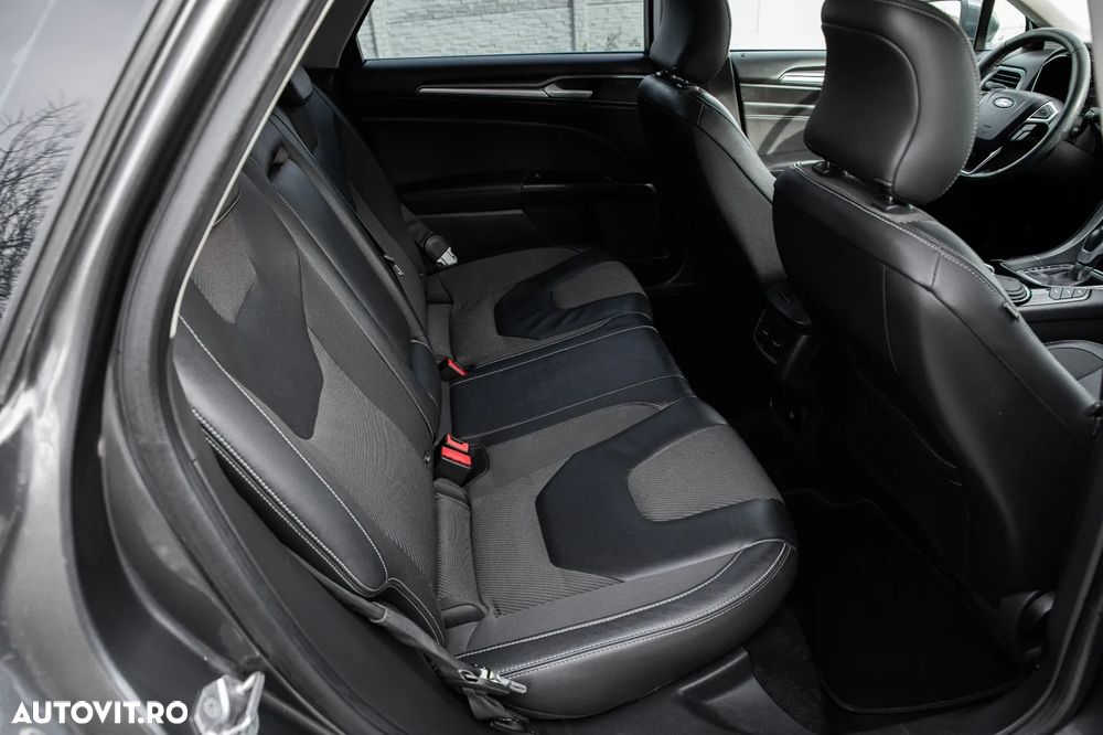 Ford Mondeo Turnier 2.0 TDCi Start-Stopp PowerShift-Aut Titanium - 16