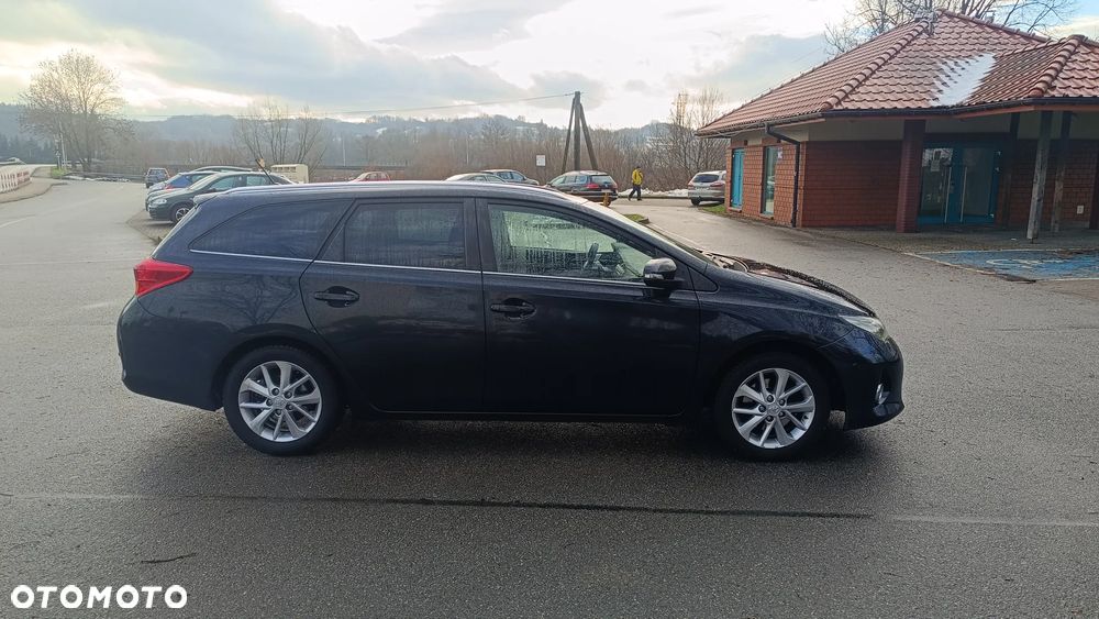 Toyota Auris 2.0 D-4D Premium - 7