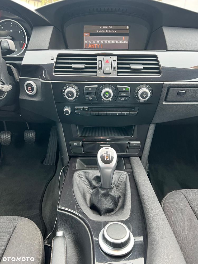 BMW Seria 5 520d - 16