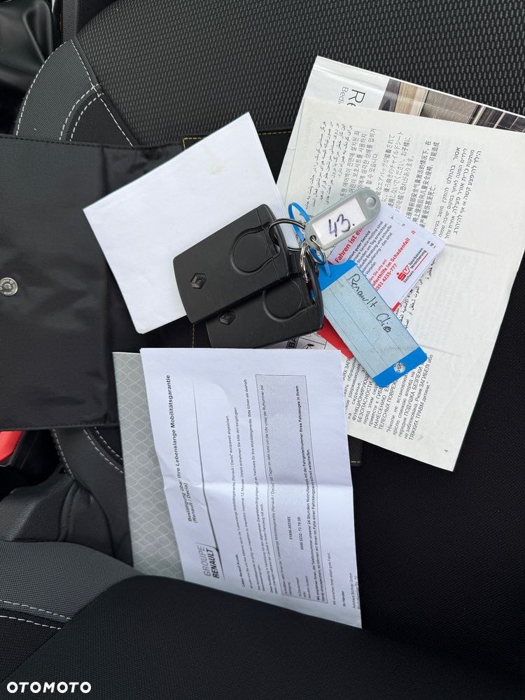 Renault Clio - 37