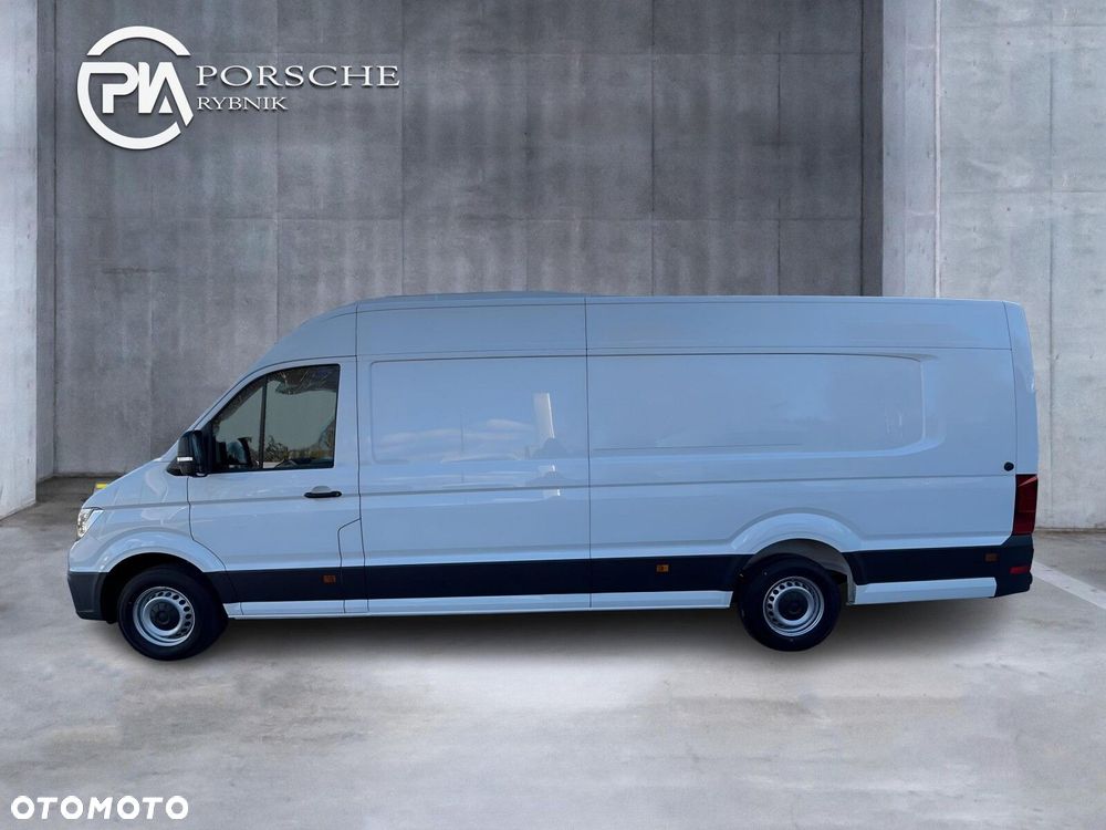 Volkswagen Crafter 35 Furgon z wysokim dachem silnik: 2,0 l EU6 SCR 177 KM / skrzynia biegów: Przedni napęd manualna 6-biegowa rozstaw osi: 4490 mm - 7
