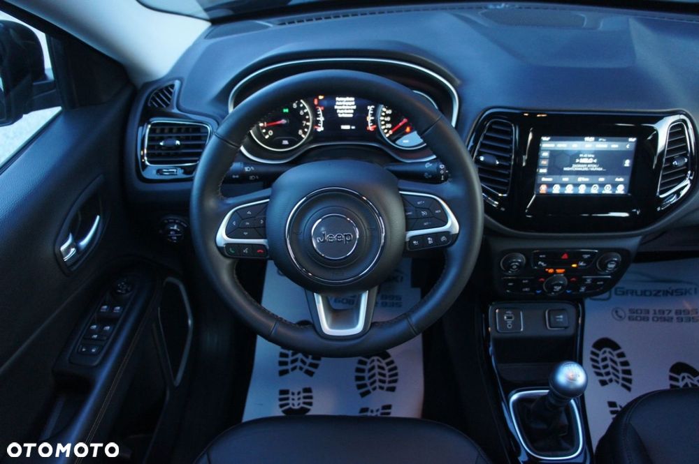 Jeep Compass - 8