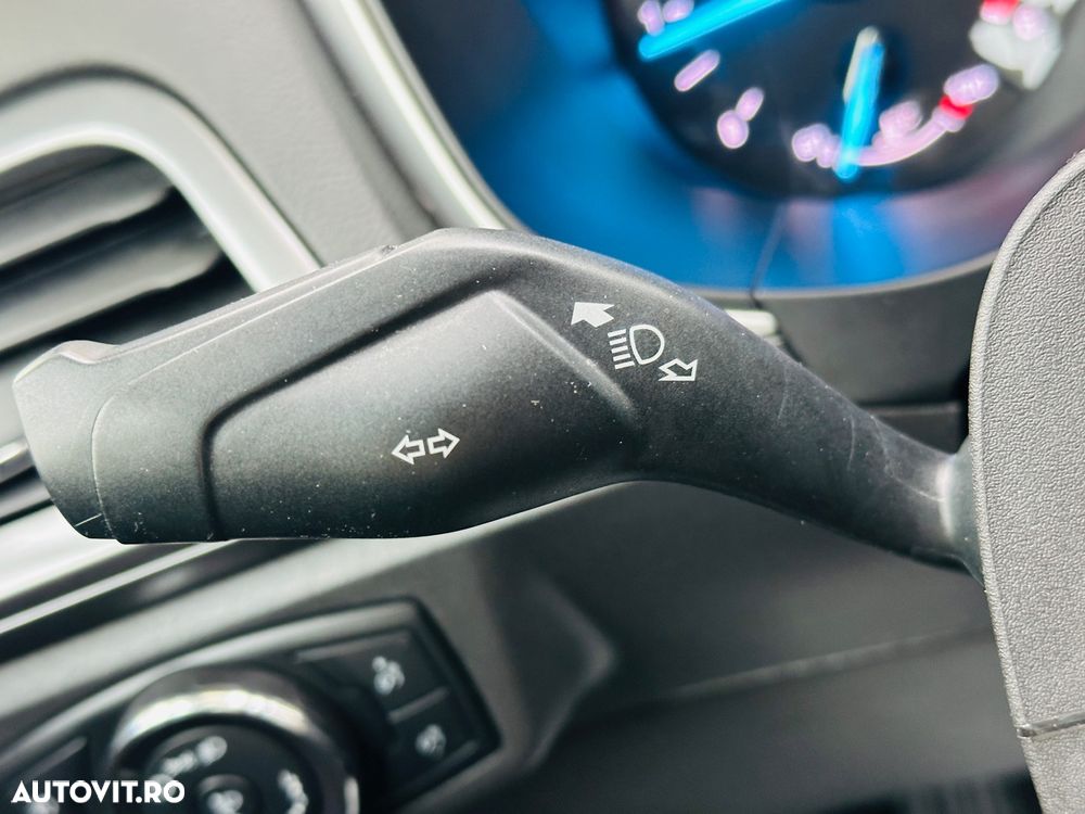 Ford Mondeo - 28
