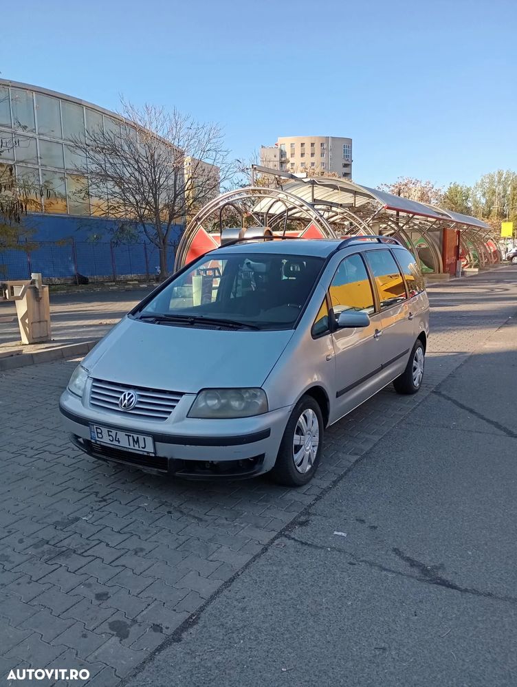 Volkswagen Sharan 1.9 TDI 4Motion Comfortline - 1