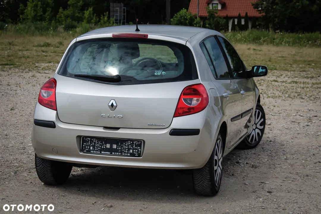 Renault Clio 1.6 16V Exception - 8