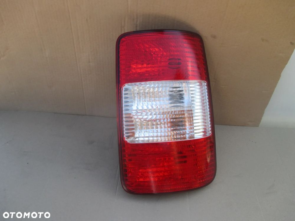 Lampa CADDY TYŁ - 6