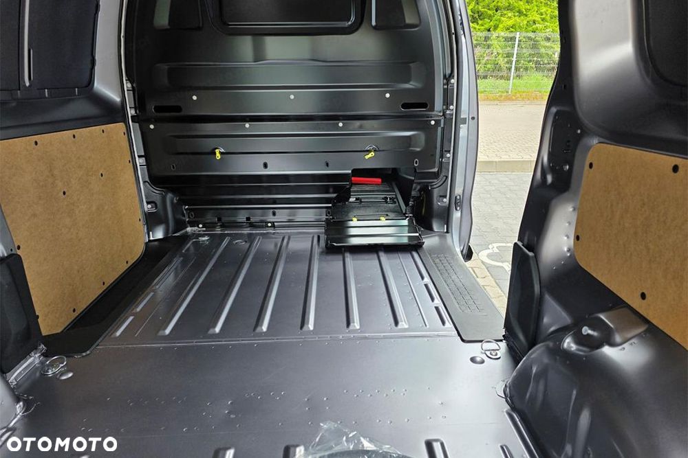 Citroën Jumpy XL L2H1 EAT8 2.2 180KM - 10