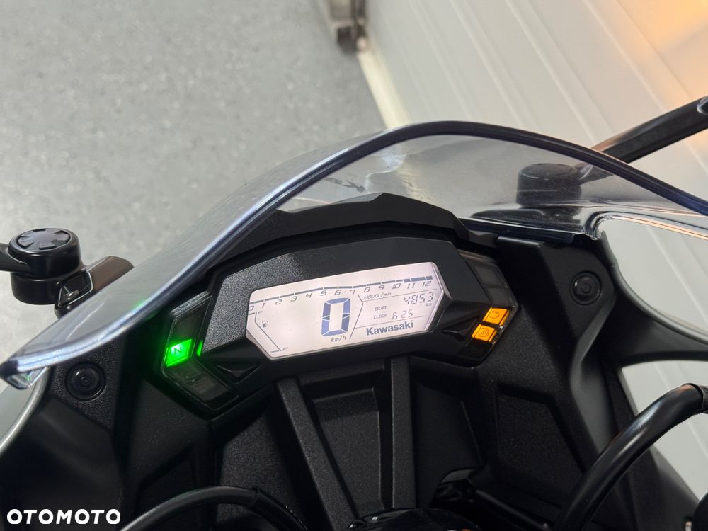 Kawasaki Ninja - 26