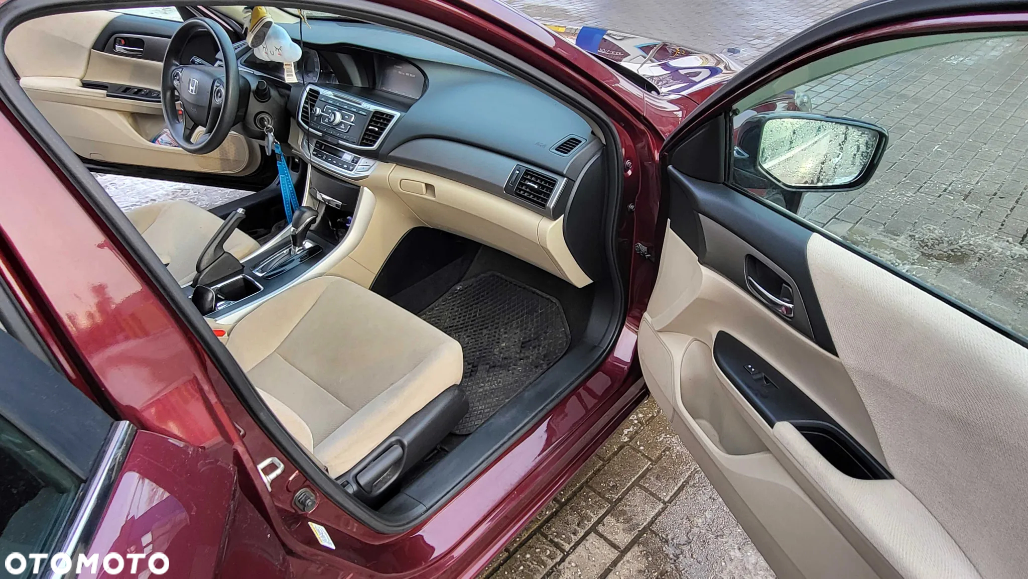 Honda Accord - 10