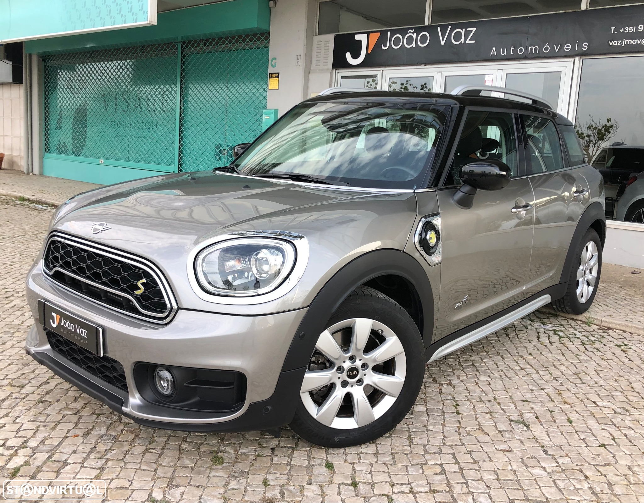 MINI Countryman Cooper SE ALL4 Auto - 2
