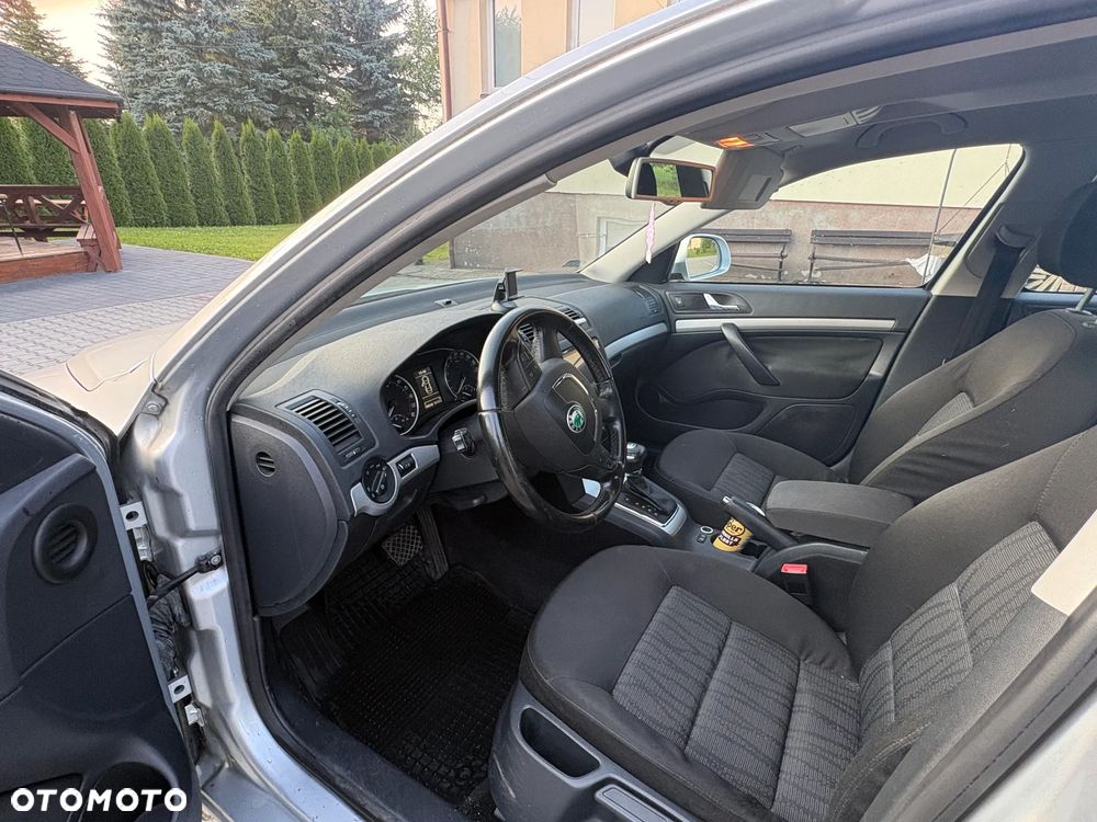 Skoda Octavia 1.6 TDI Ambiente DSG - 10