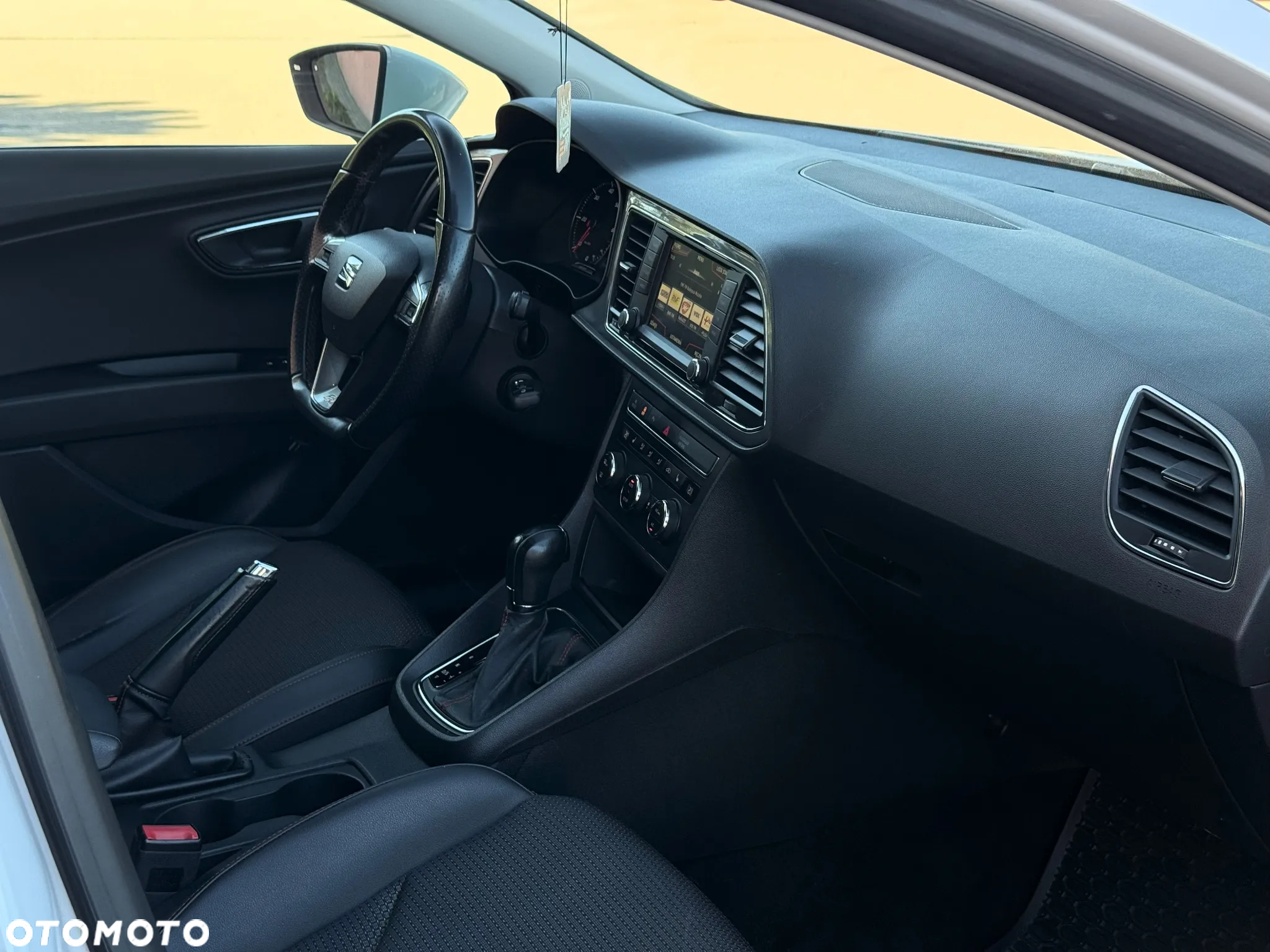 Seat Leon ST 2.0 TDI Start&Stop DSG FR - 29