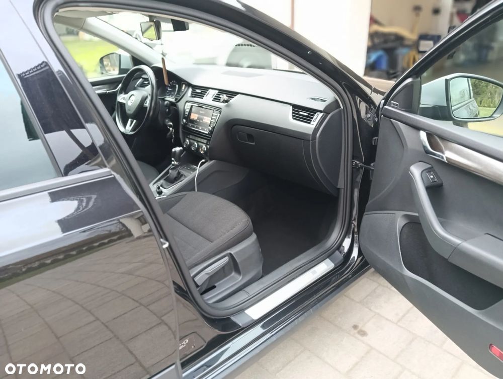 Skoda Octavia 2.0 TDI 4x4 DSG Scout - 8