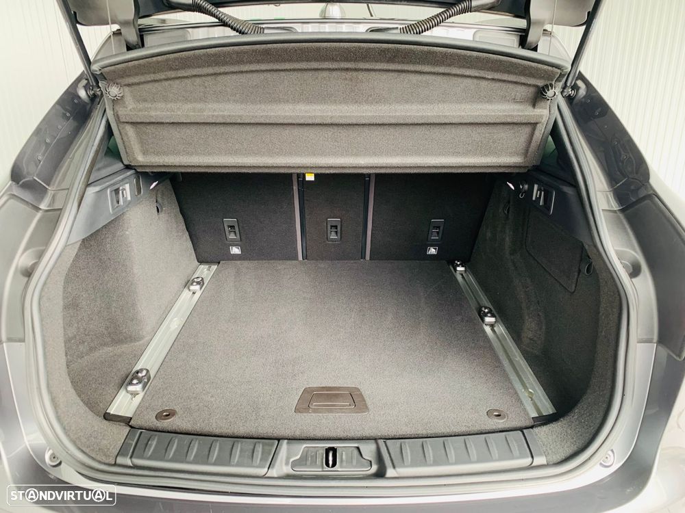 Jaguar F-Pace 2.0 i4D R-Sport AWD - 39