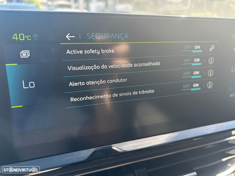 Peugeot 3008 1.6 Hybrid Allure e-EAT8 - 17