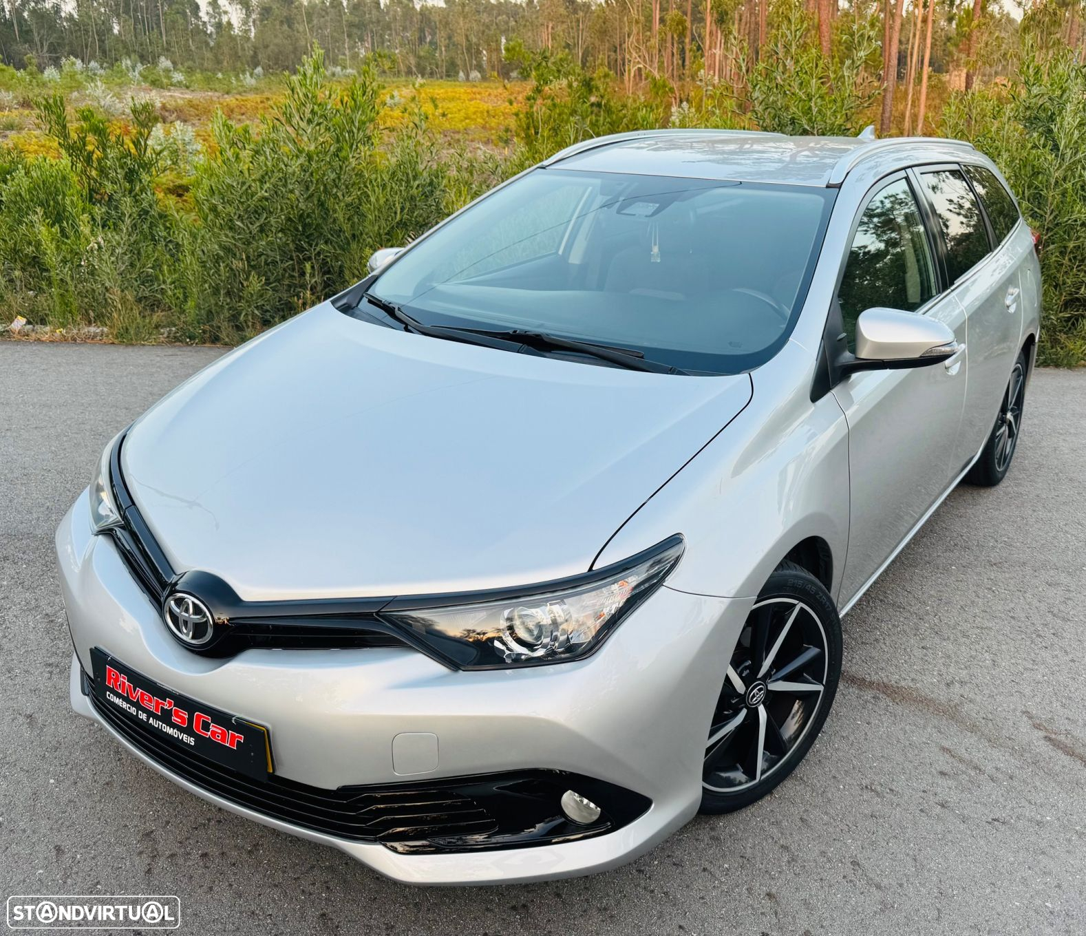 Toyota Auris Touring Sports - 2
