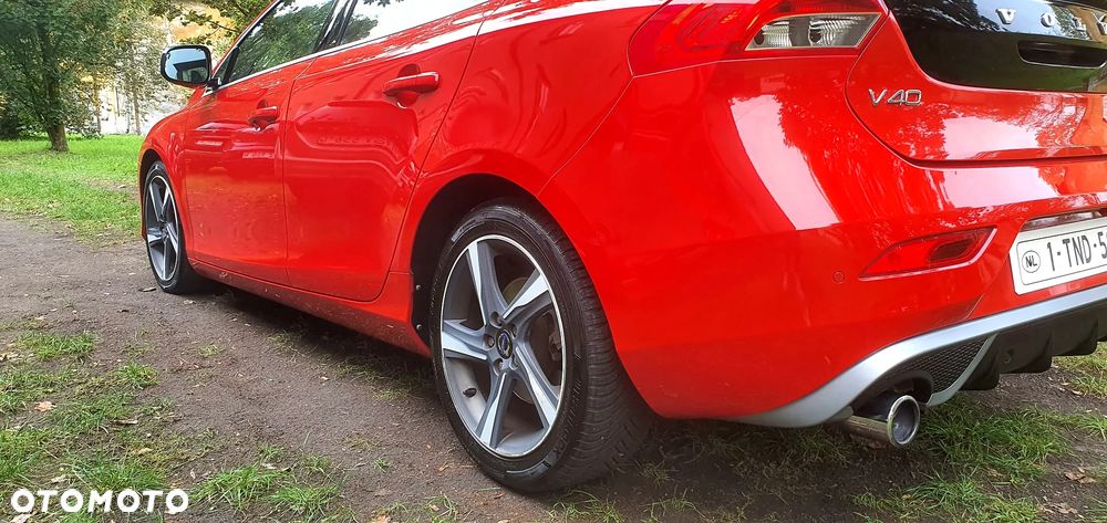 Volvo V40 D2 R Design - 20