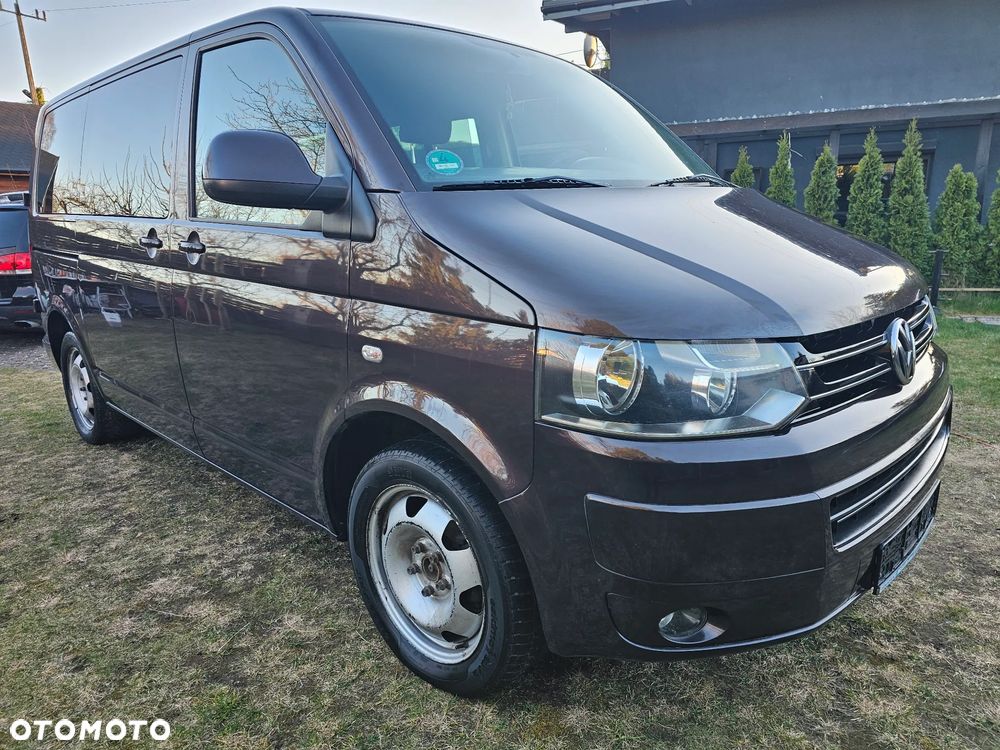 Volkswagen Caravelle - 2