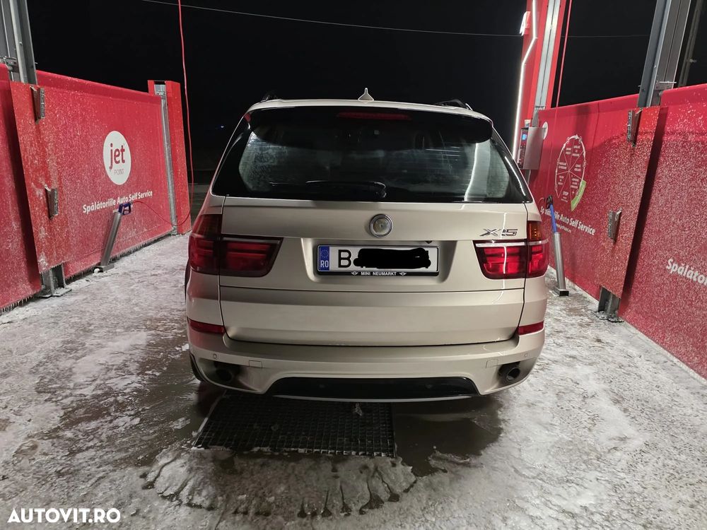 BMW X5 xDrive35i - 7