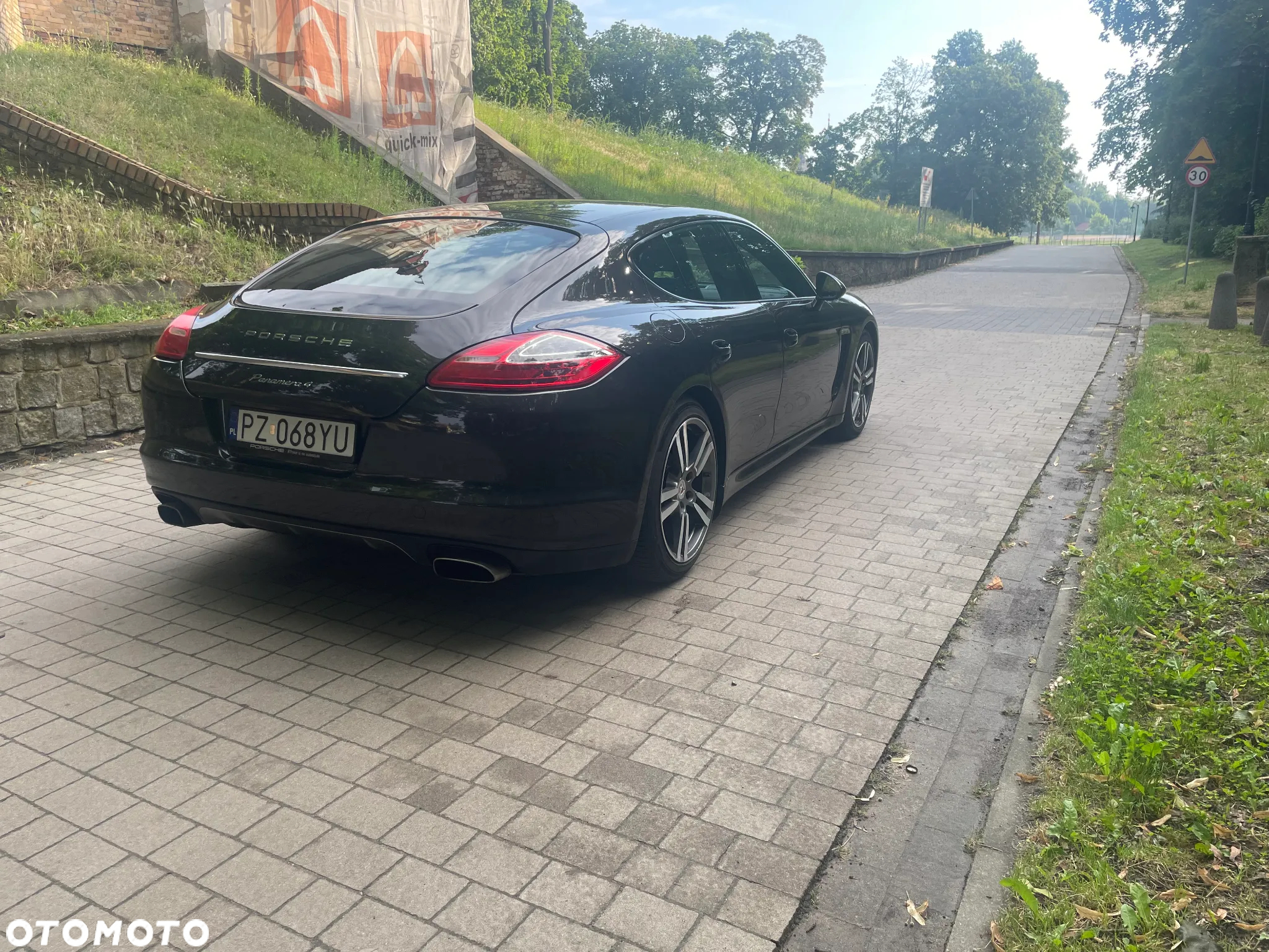 Porsche Panamera 4 PDK Platinum Edition - 10