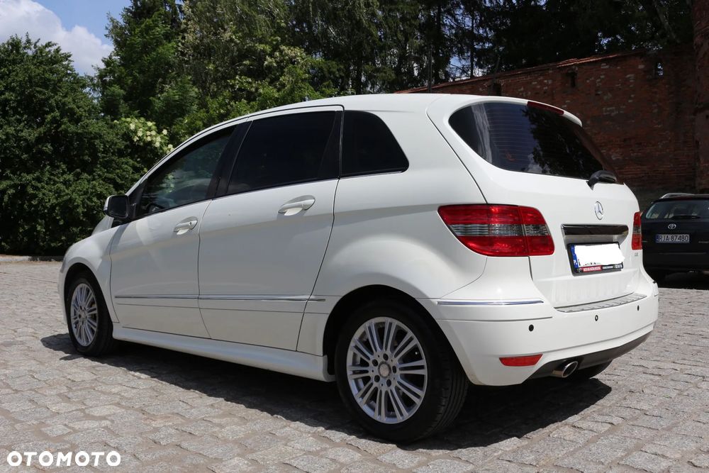 Mercedes-Benz Klasa B 200 CDI Special Edition - 13