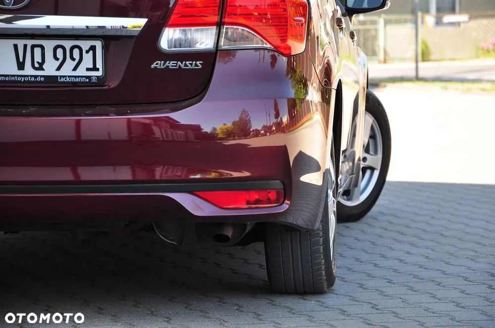 Toyota Avensis 1.6 Active - 15
