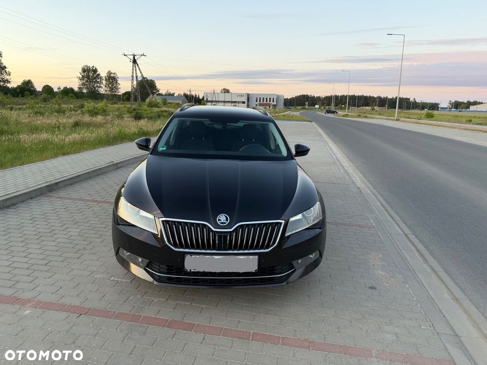 Skoda Superb 2.0 TDI Sportline - 3