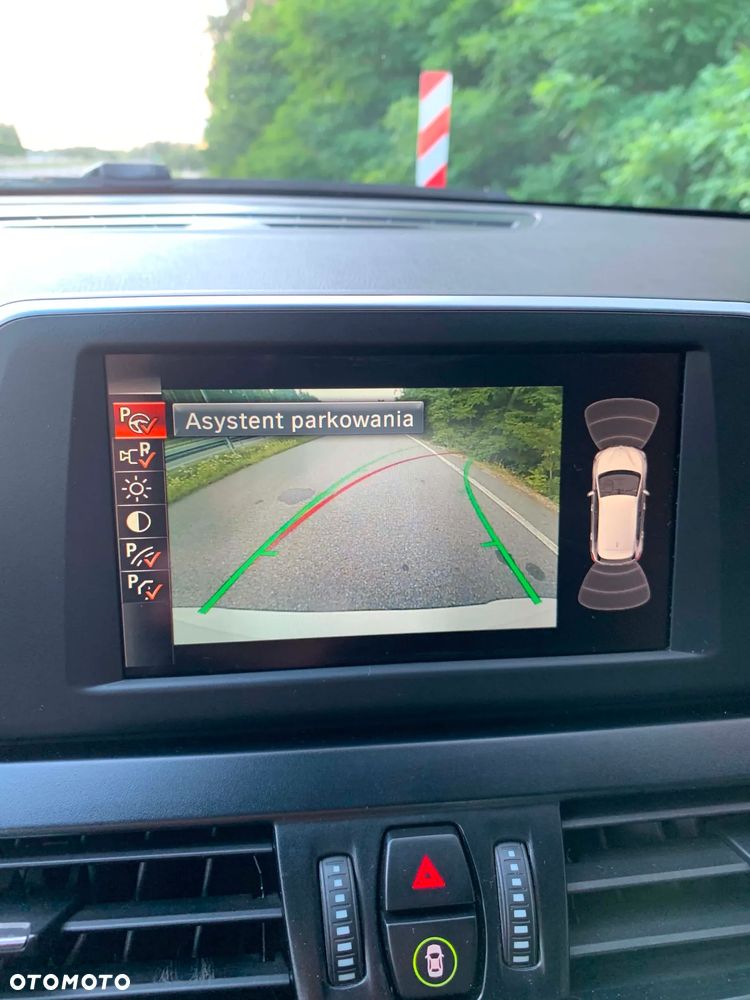 BMW Seria 2 218d - 22