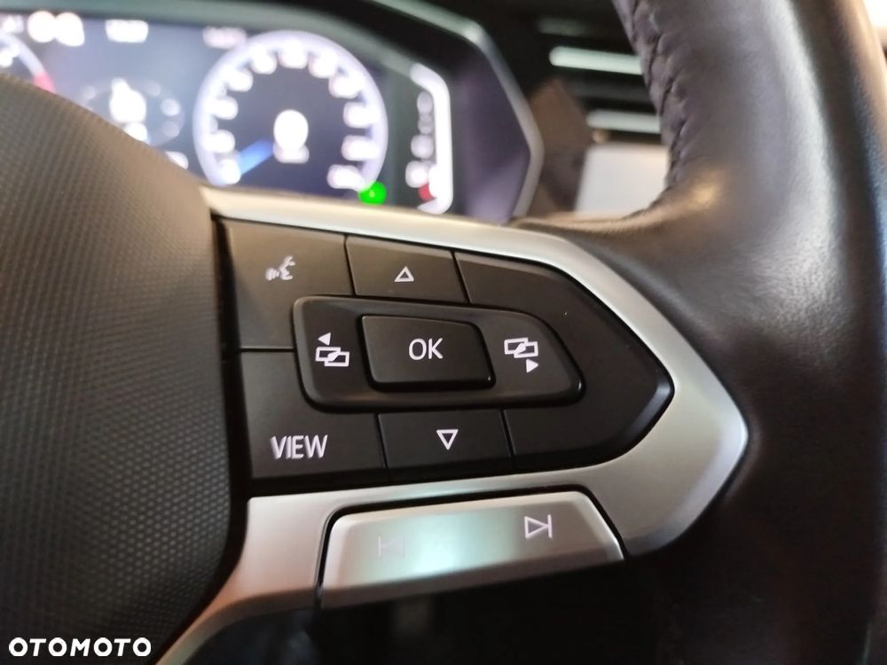 Volkswagen Passat Variant 2.0 TDI EVO Business DSG - 13