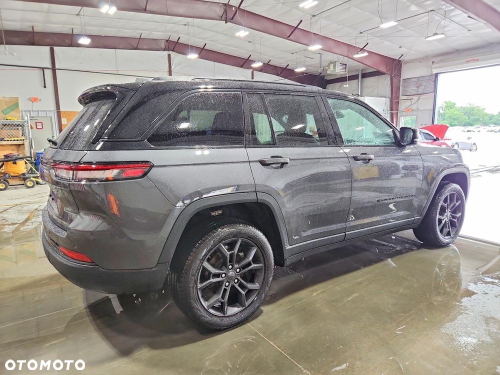 Jeep Grand Cherokee 2023 photo 5
