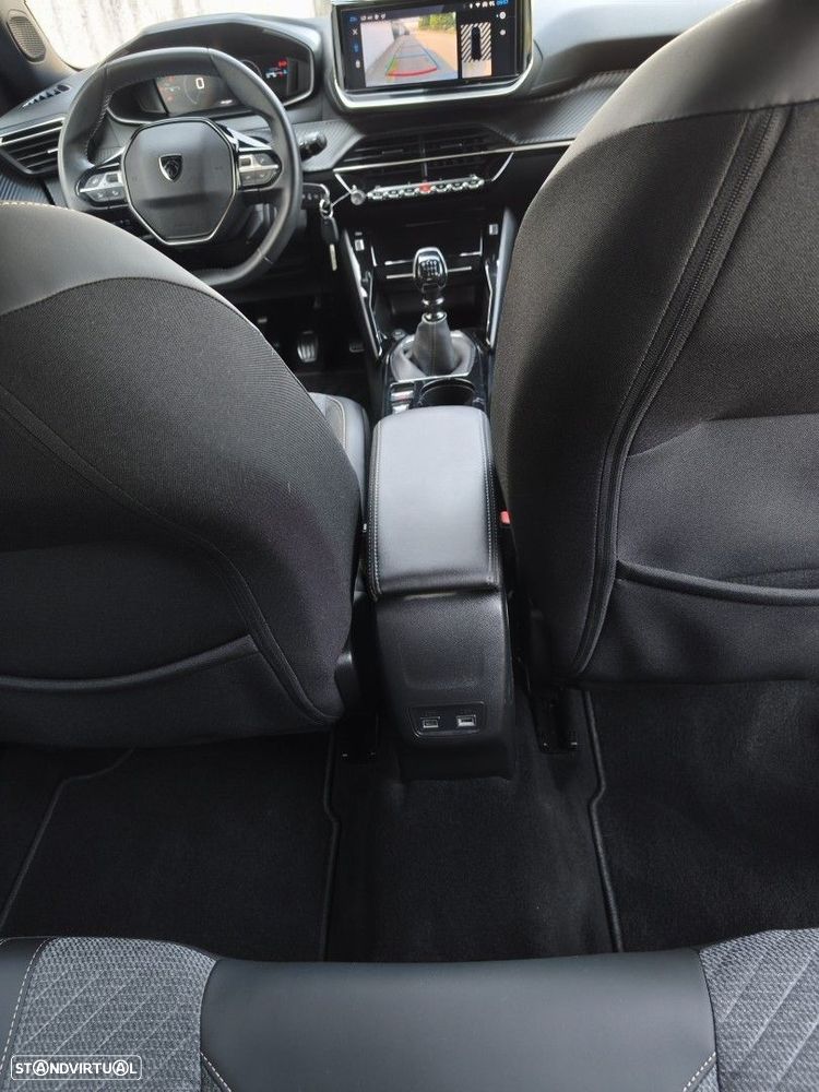 Peugeot 2008 TURBO 100 Allure - 30