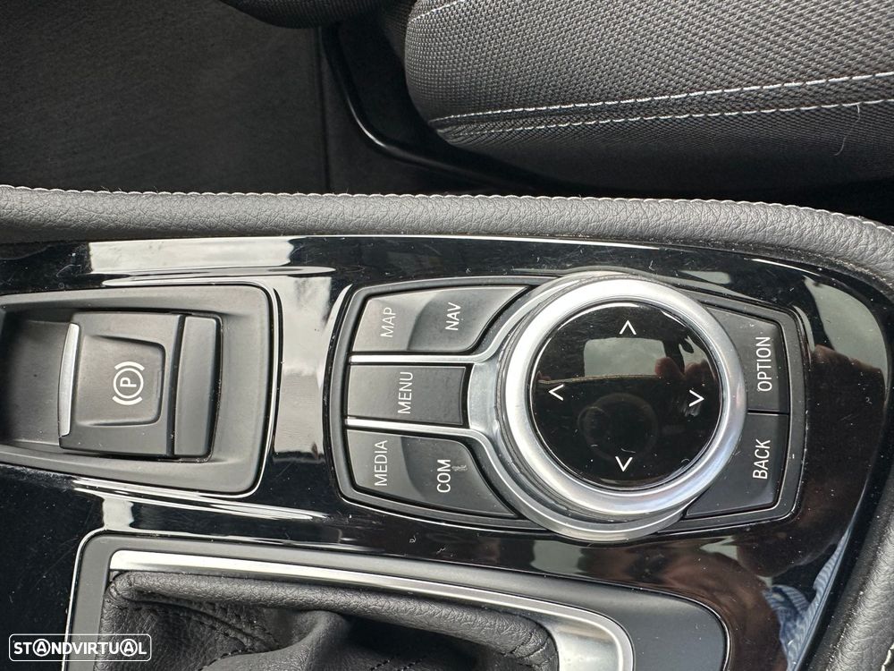 BMW 225xe Active Tourer Line Sport - 26