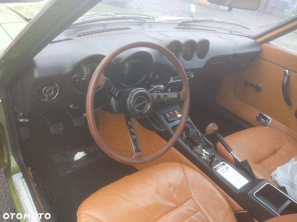 Nissan 280 ZX - 14
