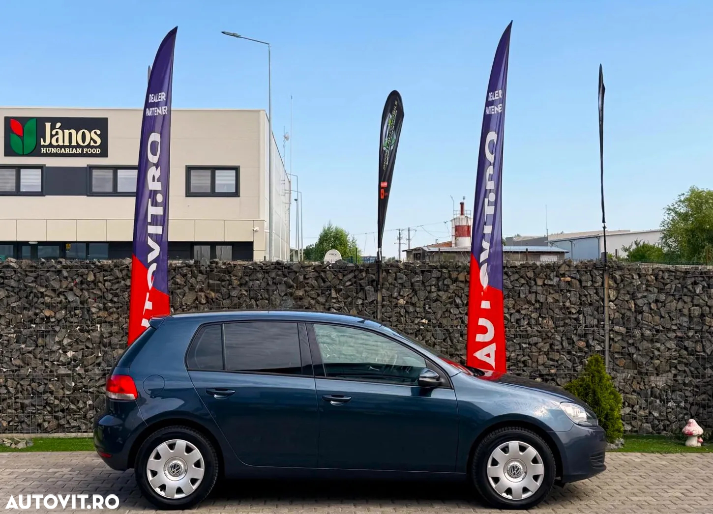 Volkswagen Golf - 16