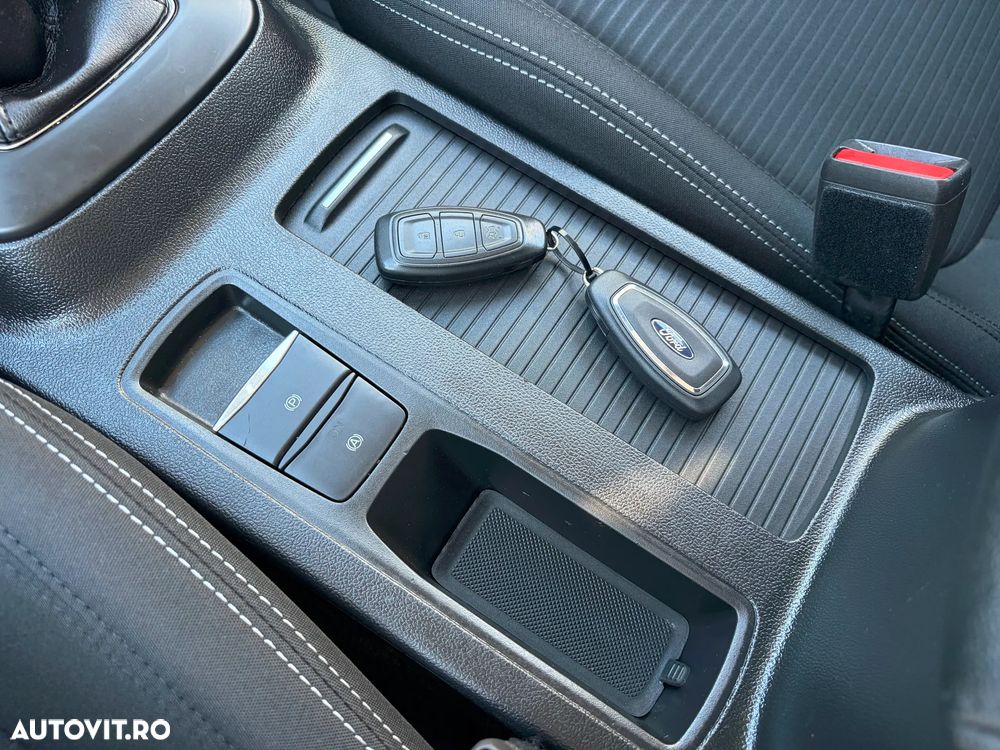 Ford Focus 1.5 EcoBlue Titanium X - 34