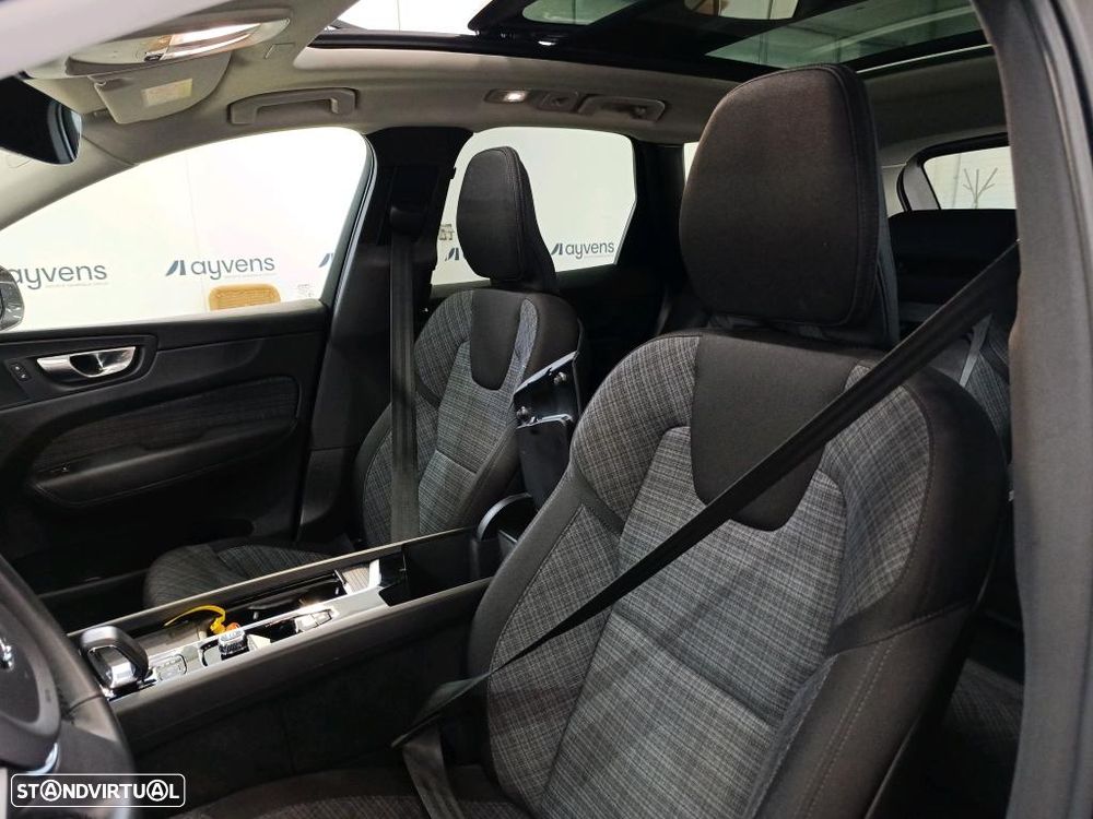 Volvo XC 60 2.0 T6 PHEV Core AWD - 6