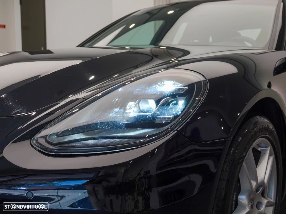 Porsche Panamera 4 E-Hybrid - 9