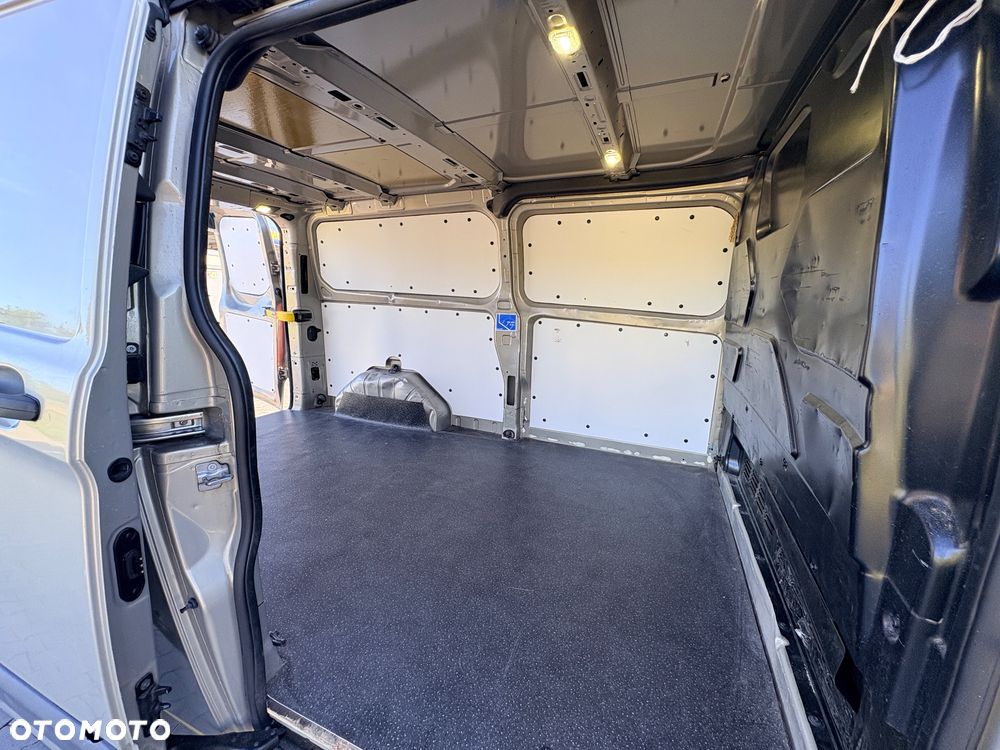 Ford Transit Custom - 16