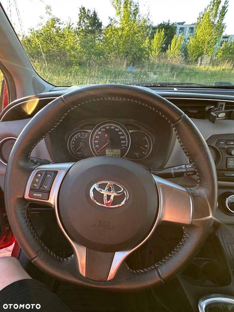 Toyota Yaris 1.0 Active EU6 - 12