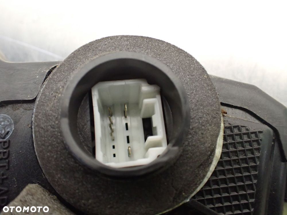 ZAMEK LEWY PRZÓD DRZWI SUZUKI GRAND VITARA II 1.9  6051100 - 6