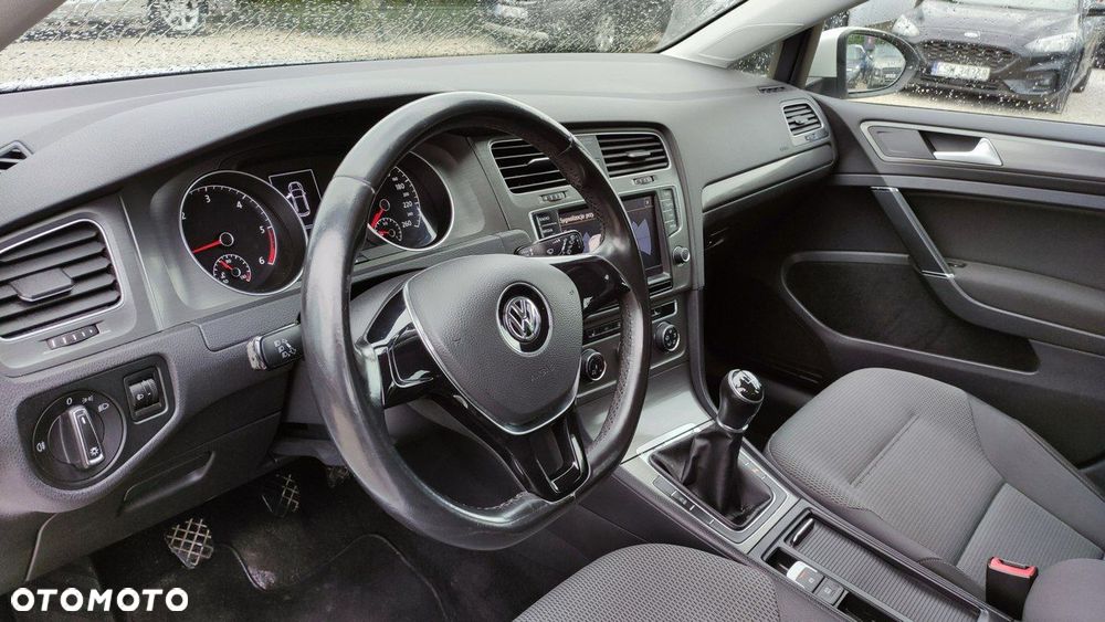 Volkswagen Golf 2.0 TDI (BlueMotion Technology) Comfortline - 28