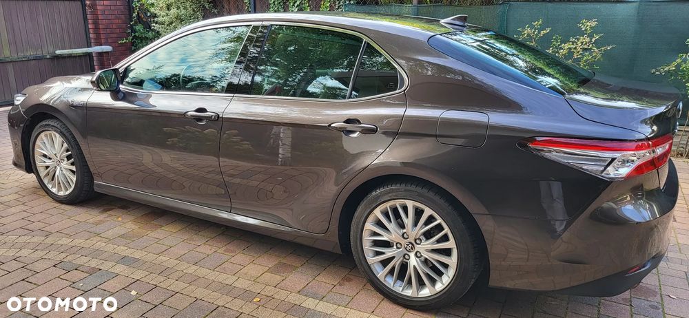 Toyota Camry 2.5 Hybrid Executive CVT - 22
