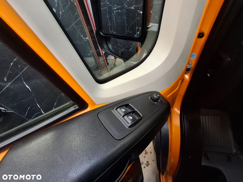 Citroën Jumper Ducato Doka Dubel Kabina Brygadówka Skrzynia Pomarańczowy Służba Drogowa Służba Autostradowa Plandeka Kamera Cofania Hak Webasto Klimatyzacja Niski Przebieg 99 Tyś Km 7 Osób - 13