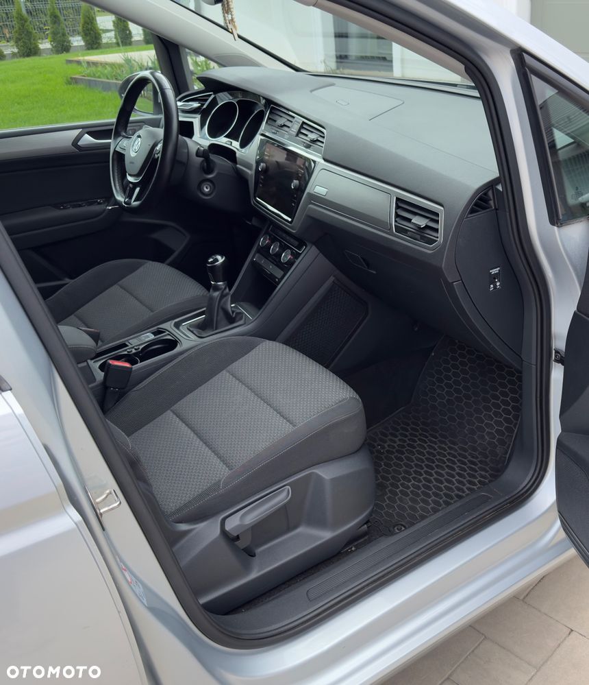 Volkswagen Touran 1.6 TDI BMT SCR Comfortline - 5