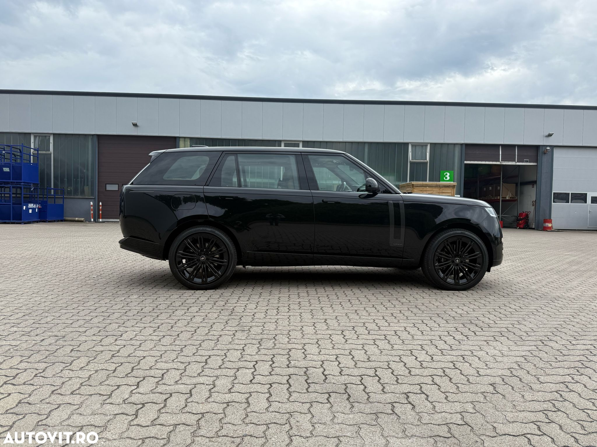 Land Rover Range Rover 4.4 V8 P530 LWB Autobiography - 6