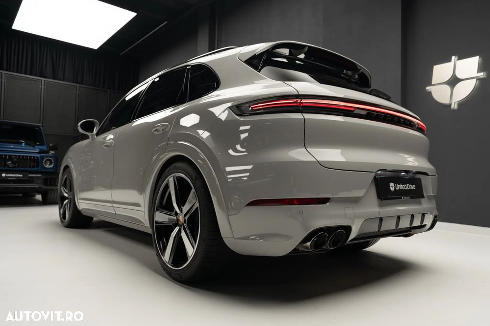Porsche Cayenne - 41
