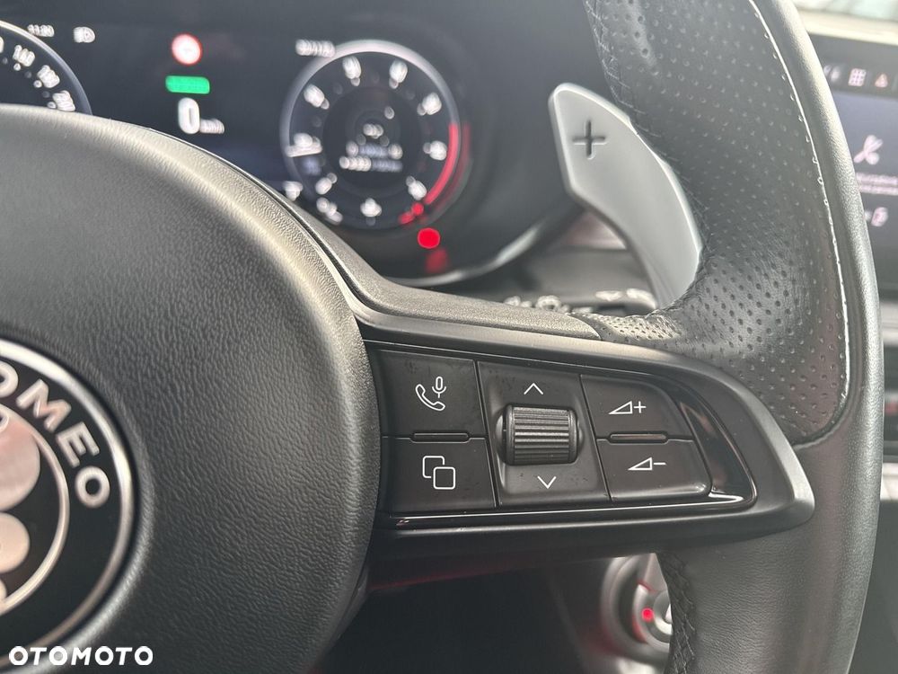 Alfa Romeo Tonale - 16